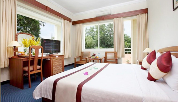 Hoàng Phú Gia Hotel