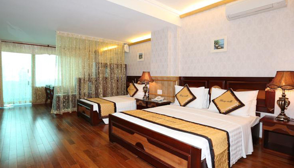 Đức Vượng Hotel