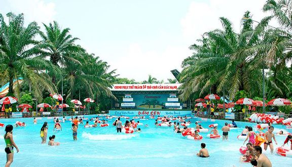 Công Viên Nước Đầm Sen - Dam Sen Water Park