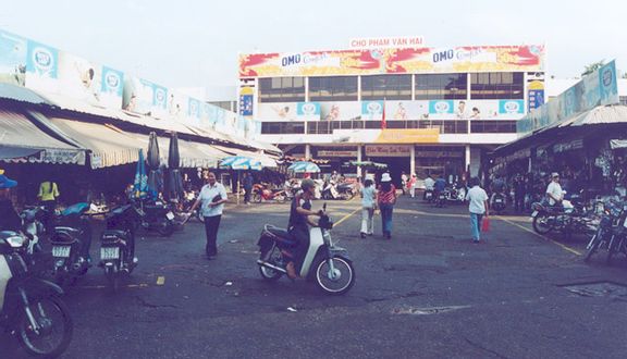 Chợ Phạm Văn Hai