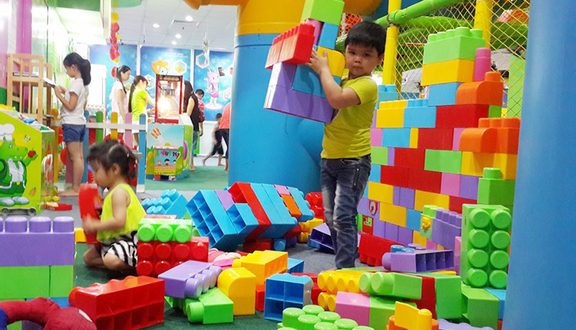 TiNiWorld - Coopmart Quang Trung