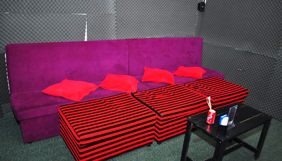 Couple Cinema - Đường D2