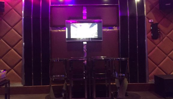 Chân Tình Karaoke