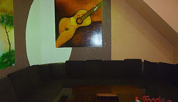 Cây Đàn Karaoke