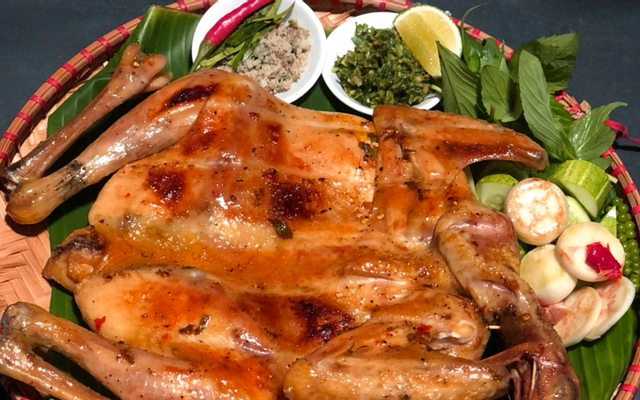 Gà Nướng Cơm Lam - Chế Lan Viên