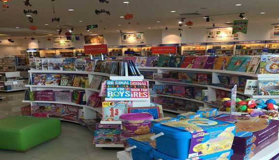Nhà Sách Phương Nam - TTTM Takashimaya