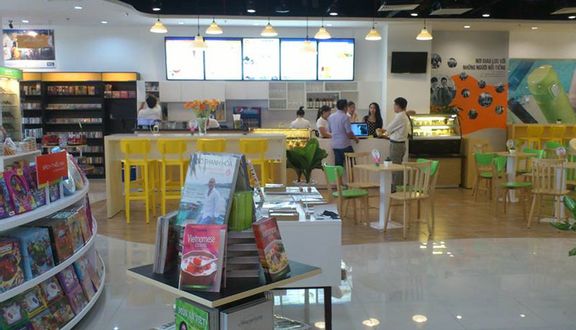 Nhà Sách Phương Nam - SC VivoCity