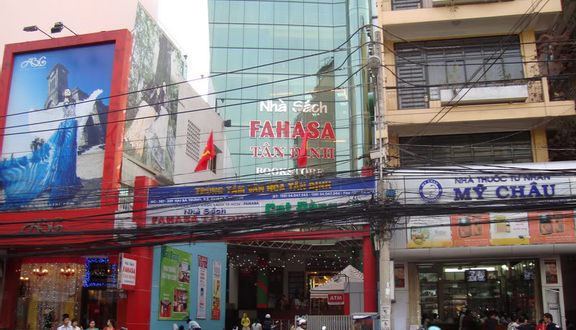 Nhà Sách Fahasa Tân Định