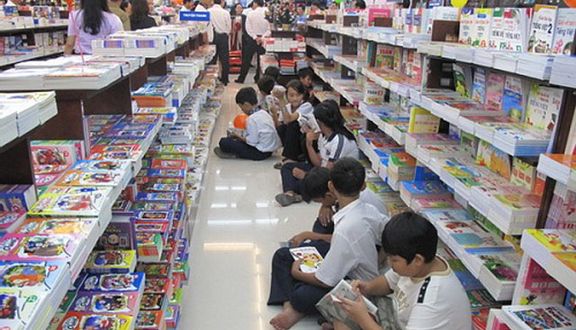 Nhà Sách Fahasa - Bạch Đằng