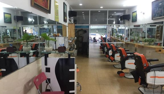 Salon Lê Tâm
