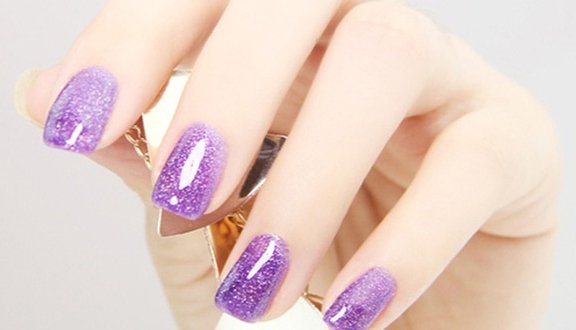 Happy Nails