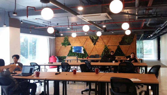 TOONG Coworking Space - Hoàng Đạo Thúy