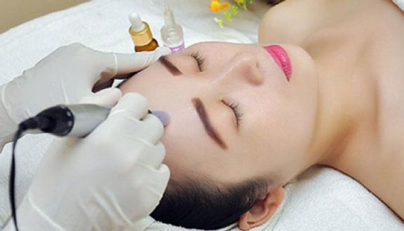 Calla Lily Spa & Clinic - Cách Mạng Tháng Tám