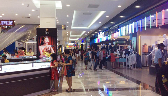 Vincom Plaza Lê Văn Việt