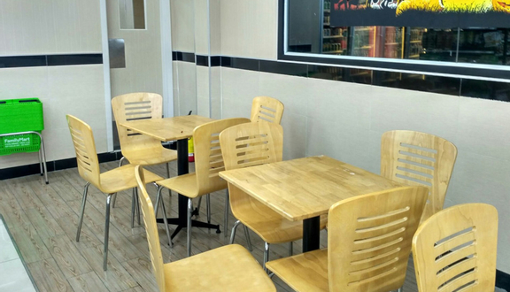 FamilyMart - Thống Nhất