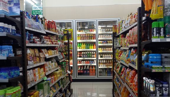 FamilyMart - Saigon Pearl
