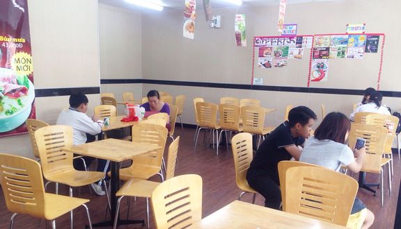 FamilyMart - 75 Ngô Tất Tố