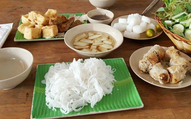 Đồng Xuân - Bún Chả Hà Nội & Nem Cua Biển - Khánh Hội
