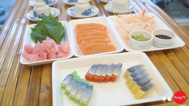 Rong biển trộn mè (chuka wakame)