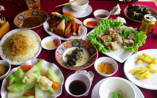 Phương Nguyên - Không Gian Thơ Mộng