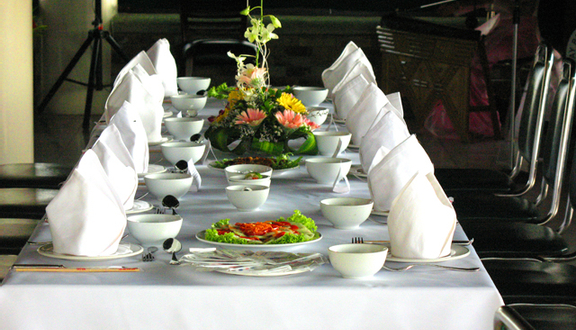 Nhà Hàng Tiệc Cưới Nguyên Đình - Nguyễn Khang