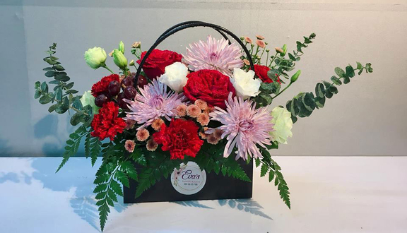 Eva's Flowers & Gifts