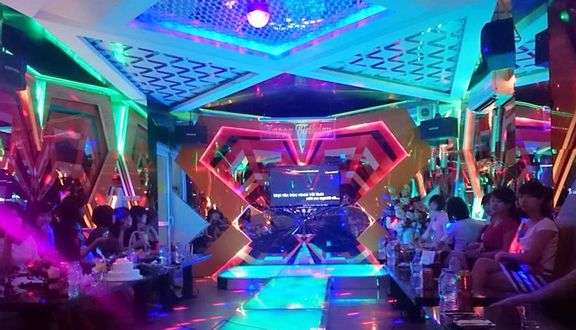 Sunny Royal Karaoke - Xã Đàn