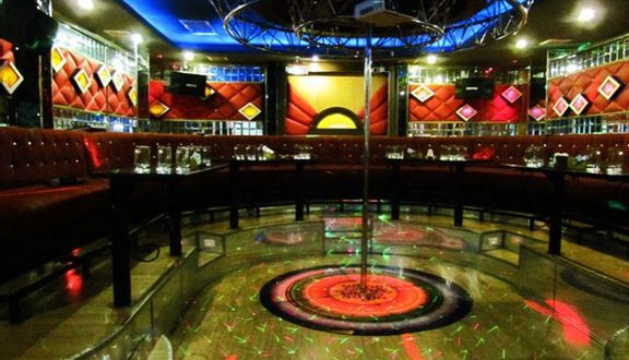 Summit Karaoke - Triệu Việt Vương