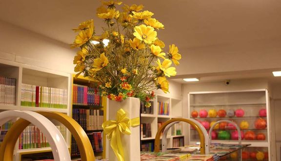 Bach Khoa Bookstore