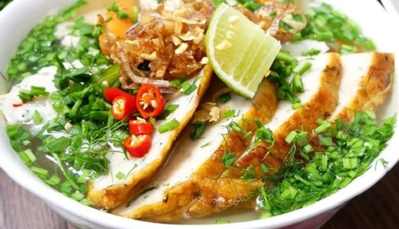 Xứ Huế Quán - Bánh Canh Cá Lóc - Phan Trọng Tuệ