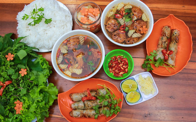 Bún chả băm