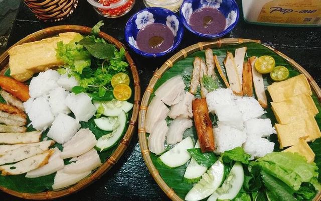 Bún lòng xào nghệ lớn