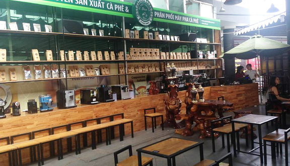 Uy Việt Cafe