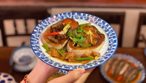 Tiệm Cơm Cá Thịt