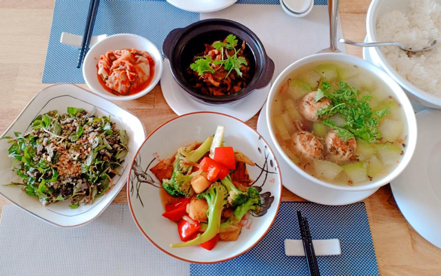 Canh nấm rong biển