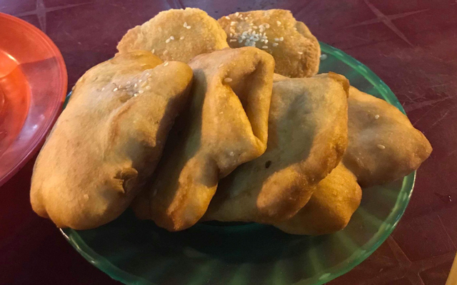 Sữa Đậu Nành & Bánh Tiêu - Trưng Nữ Vương