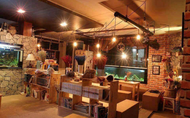Tiny Cafe - Nguyễn Tri Phương
