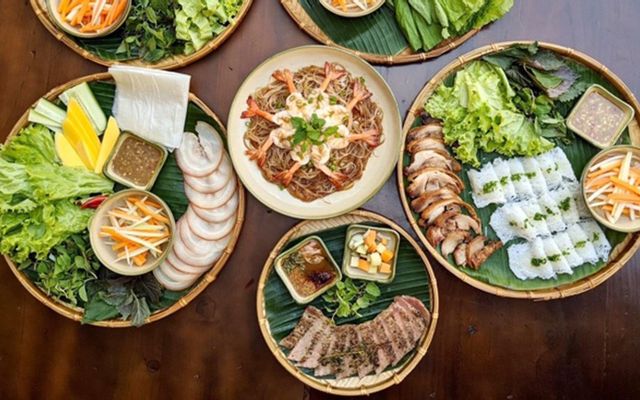 Cơm tấm đùi gà