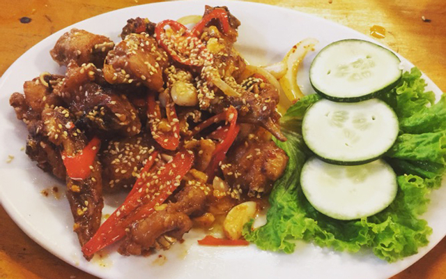Tàu hủ khói lửa