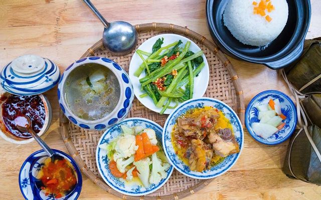 Quán Việt - Ẩm Thực Miền Bắc & Cơm Văn Phòng