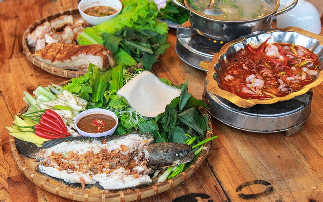 Quán Nhậu T - T - Phan Tứ