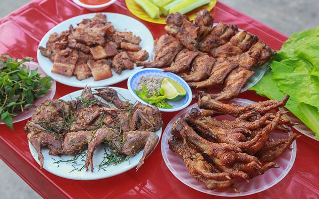 Quán Sơn - Chân Gà Nướng Hà Nội