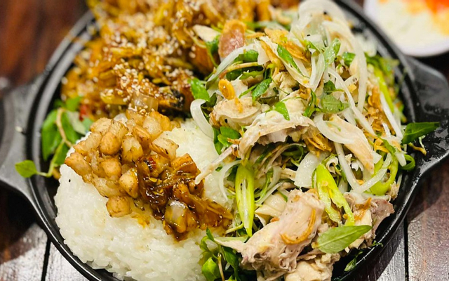 Gỏi xoài tôm chua