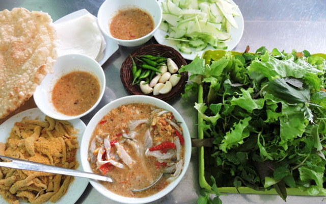 Tim cật xào chua  ngọt