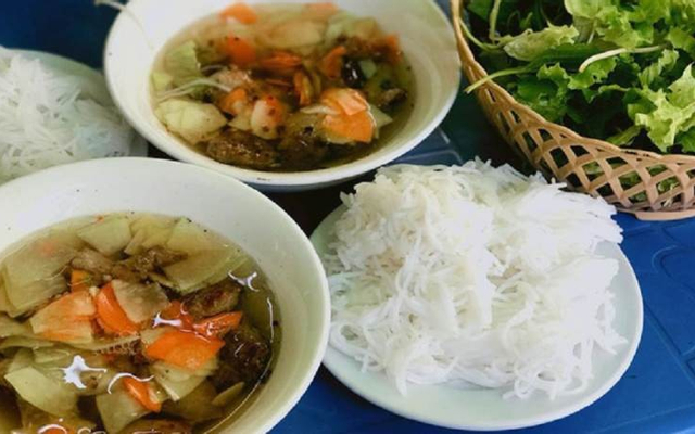 Bún riêu cua chả cá