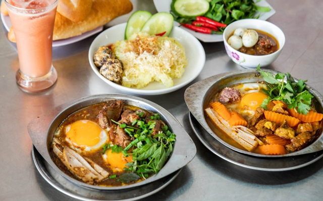 Quán Đêm - Xôi & Ốp La Sườn Chảo