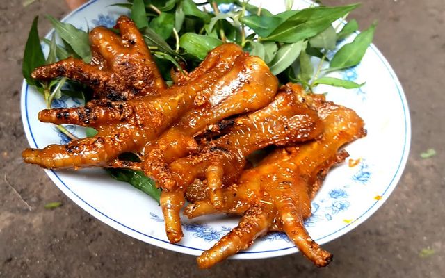 Quán Chờ - Chân Gà Nướng Muối Ớt Xanh