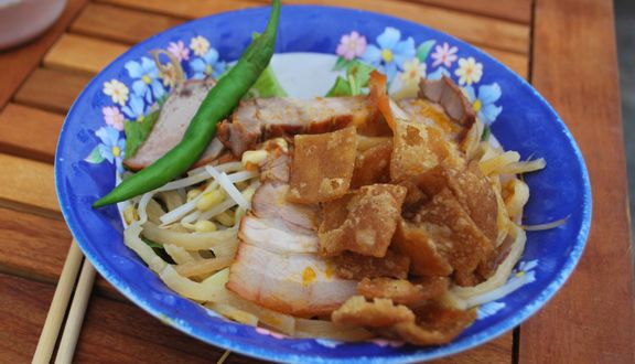 Quán Chín - Cao Lầu & Mì Quảng