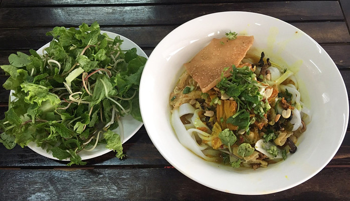 Bún xào nghệ
