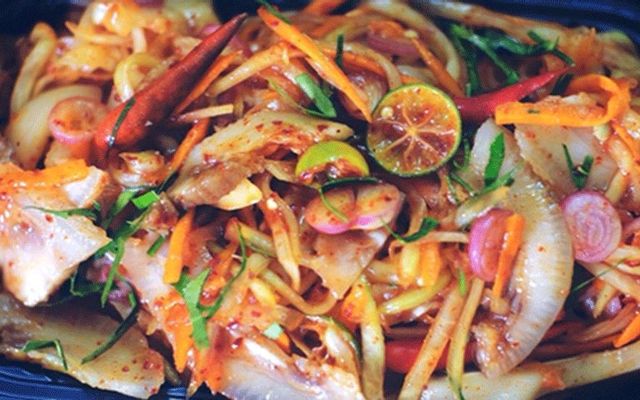 Quán Ăn Vặt Bếp Nhà La - Chân Gà Sả Ớt - Lê Thanh Nghị